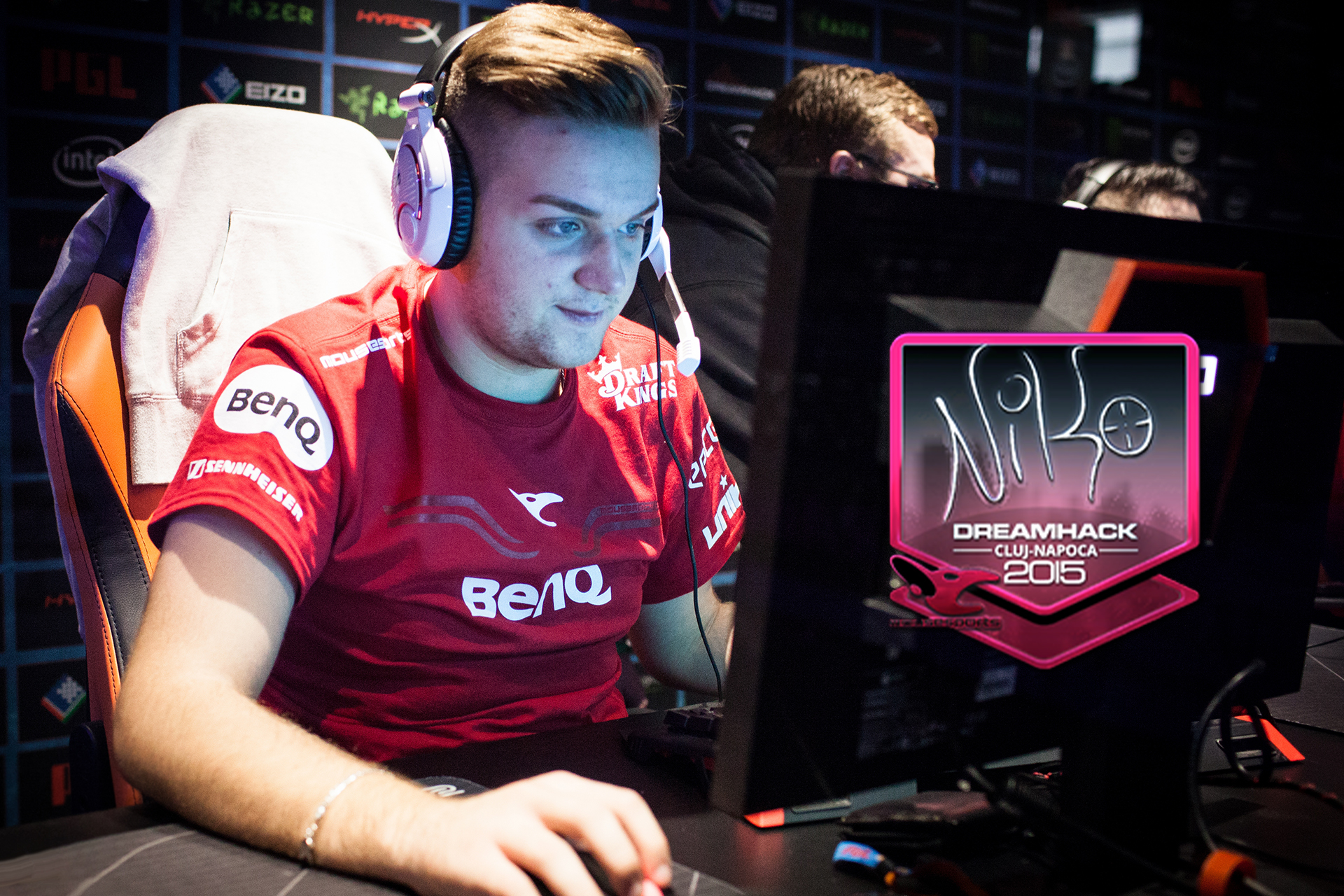 369 ：对面的中野和辅助都在抓我，不给我生存的空间，只能被迫去操作